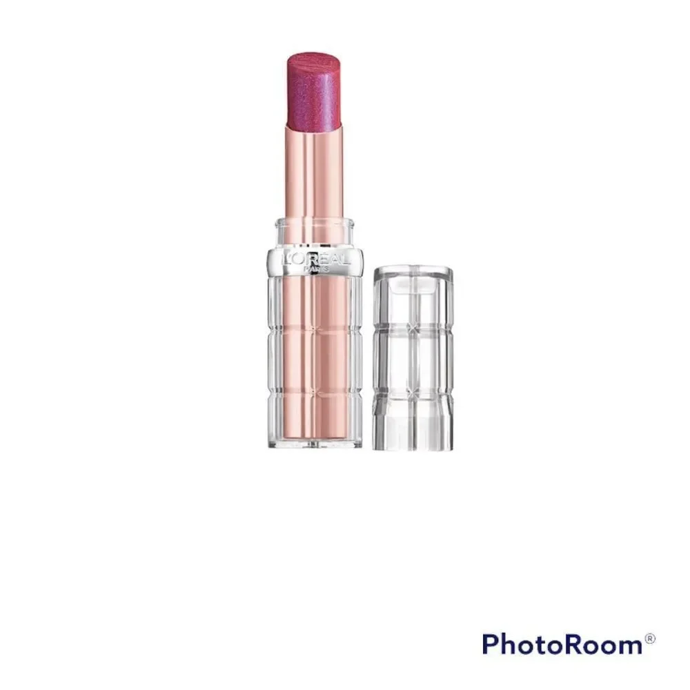 🌼🌼L’Oréal Paris Colour Riche Plump and Shine Lipstick Mulberry Plump. NWOT🌼🌼